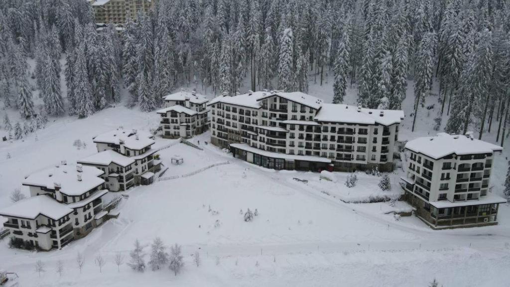 Тайната Квартира - The Secret Apartment ปอมโปโรโว ภายนอก รูปภาพ
