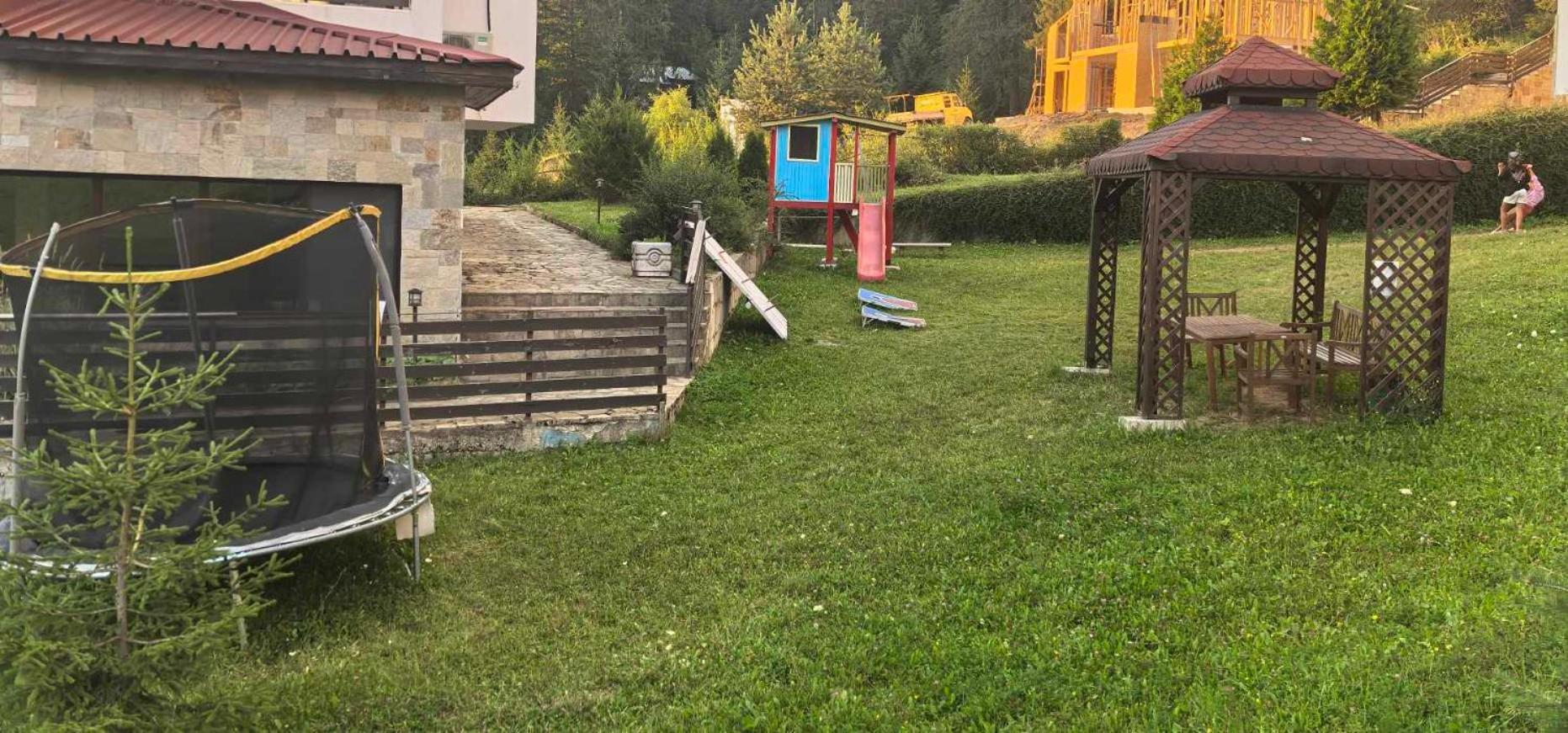 Тайната Квартира - The Secret Apartment ปอมโปโรโว ภายนอก รูปภาพ